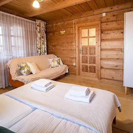 Tatras Penthouse アパート Ratulow