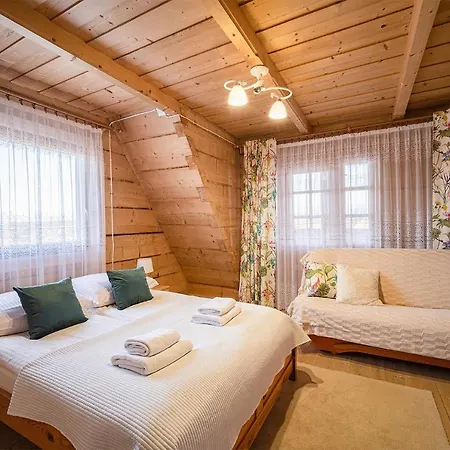 Tatras Penthouse アパート Ratulow