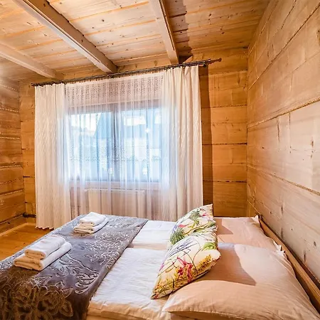 Tatras Penthouse アパート Ratulow